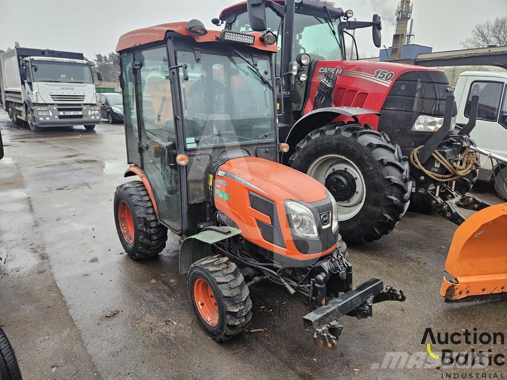 Kioti CK 2810 Τρακτέρ