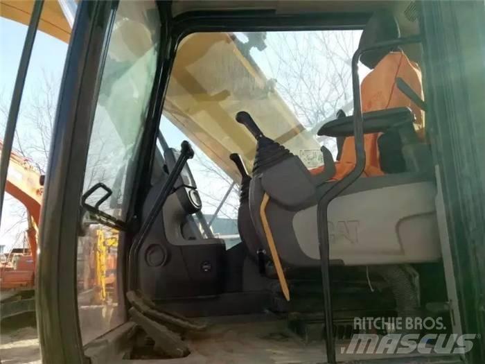CAT 324 D2L Εκσκαφείς με ερπύστριες