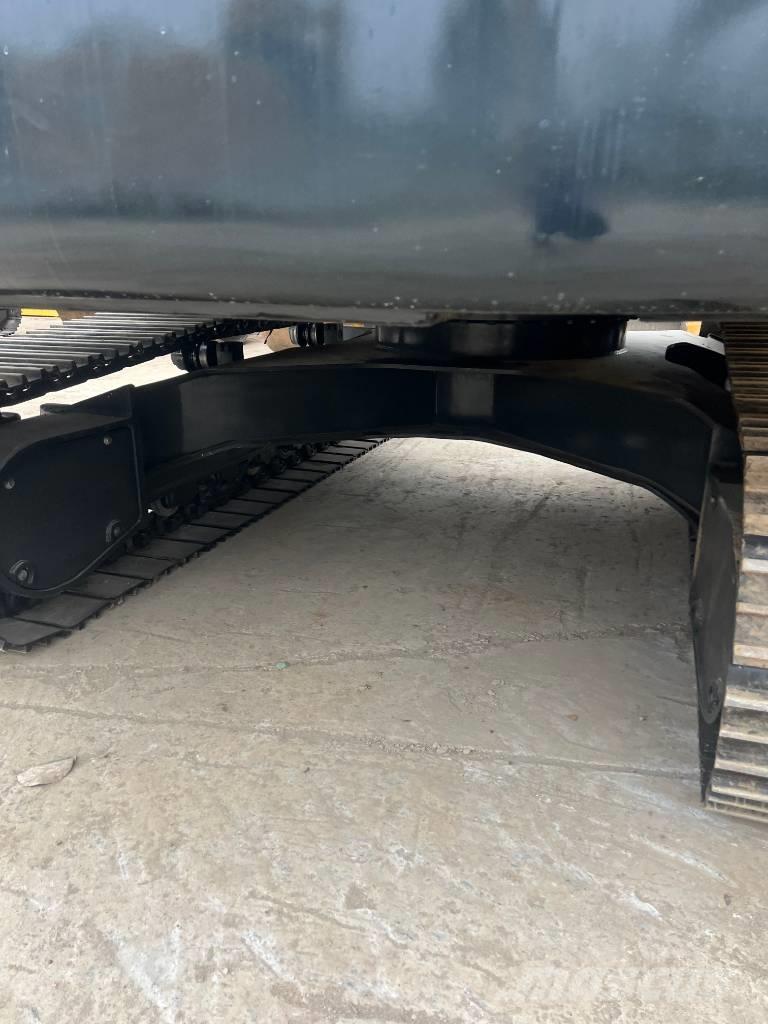 Hyundai HX 220 HD Εκσκαφείς με ερπύστριες