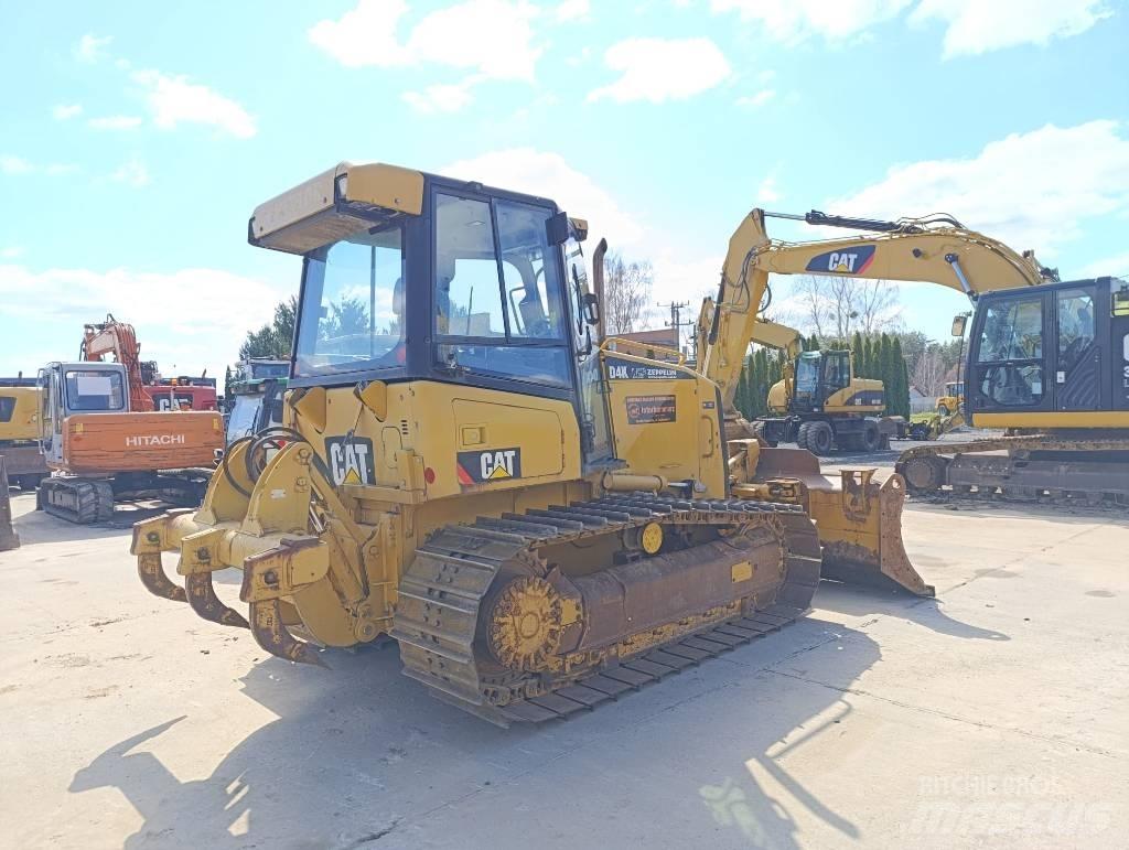 CAT D 4 K Μπουλντόζες με ερπύστριες