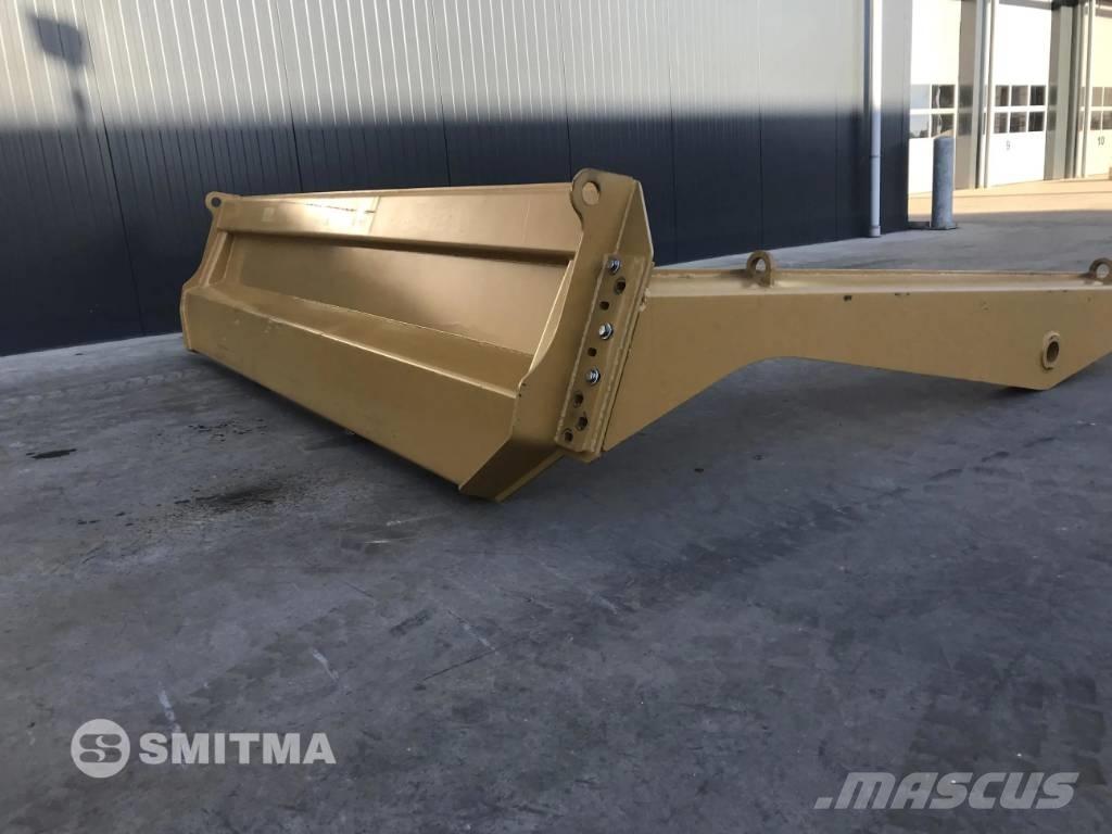 CAT 735C Πτυσσόμενες πόρτες (Tailgates)