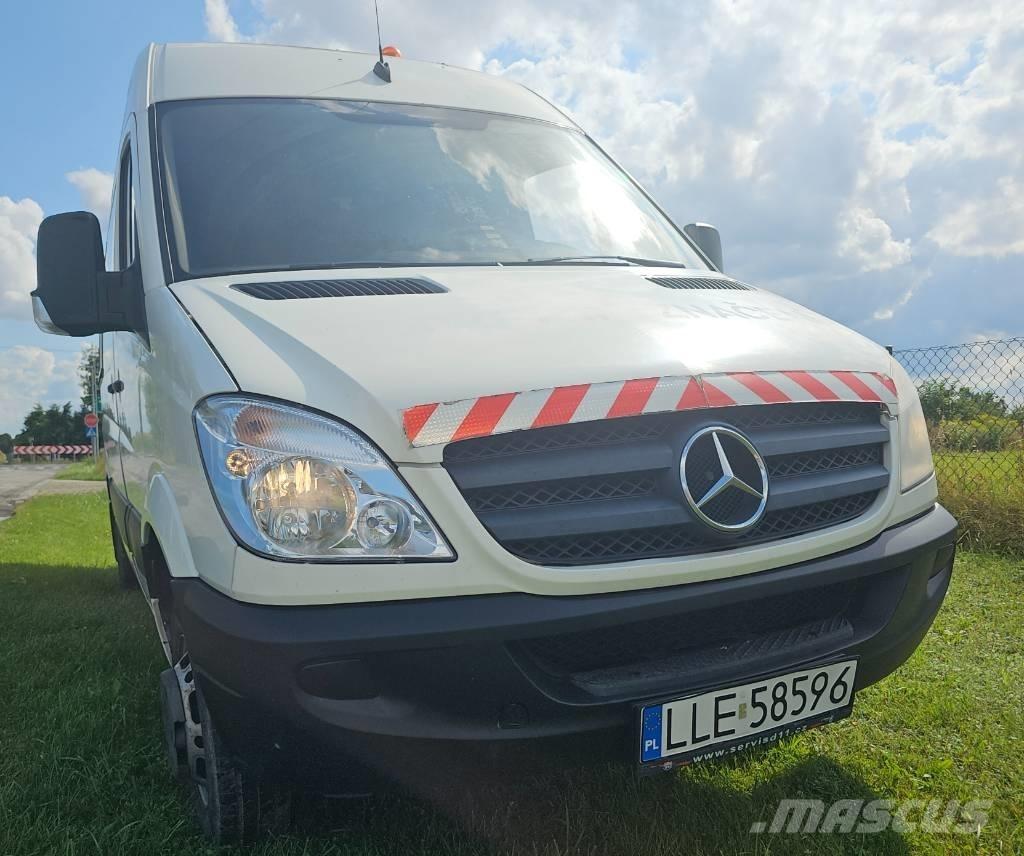 Mercedes-Benz 516 Κλούβες με συρόμενες πόρτες