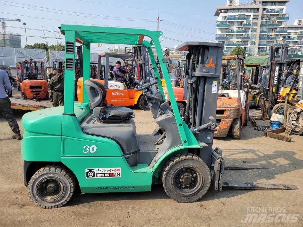 Mitsubishi FD30 Πετρελαιοκίνητα Κλαρκ