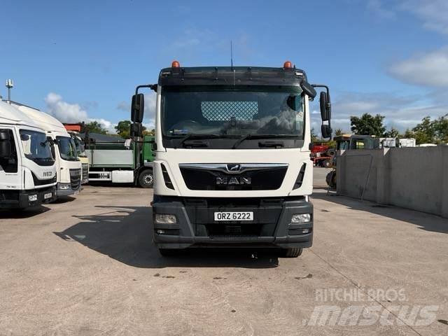 MAN TGM 18.250 Φορτηγά φόρτωσης κάδων