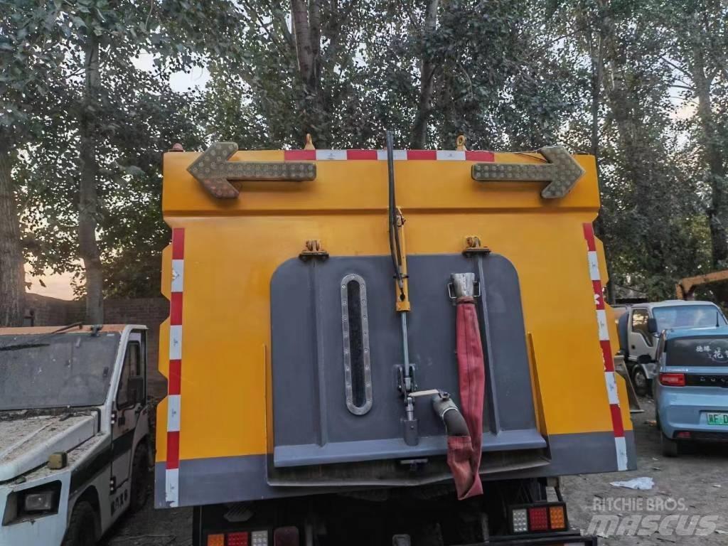 Isuzu ELF Φορτηγά σκούπες