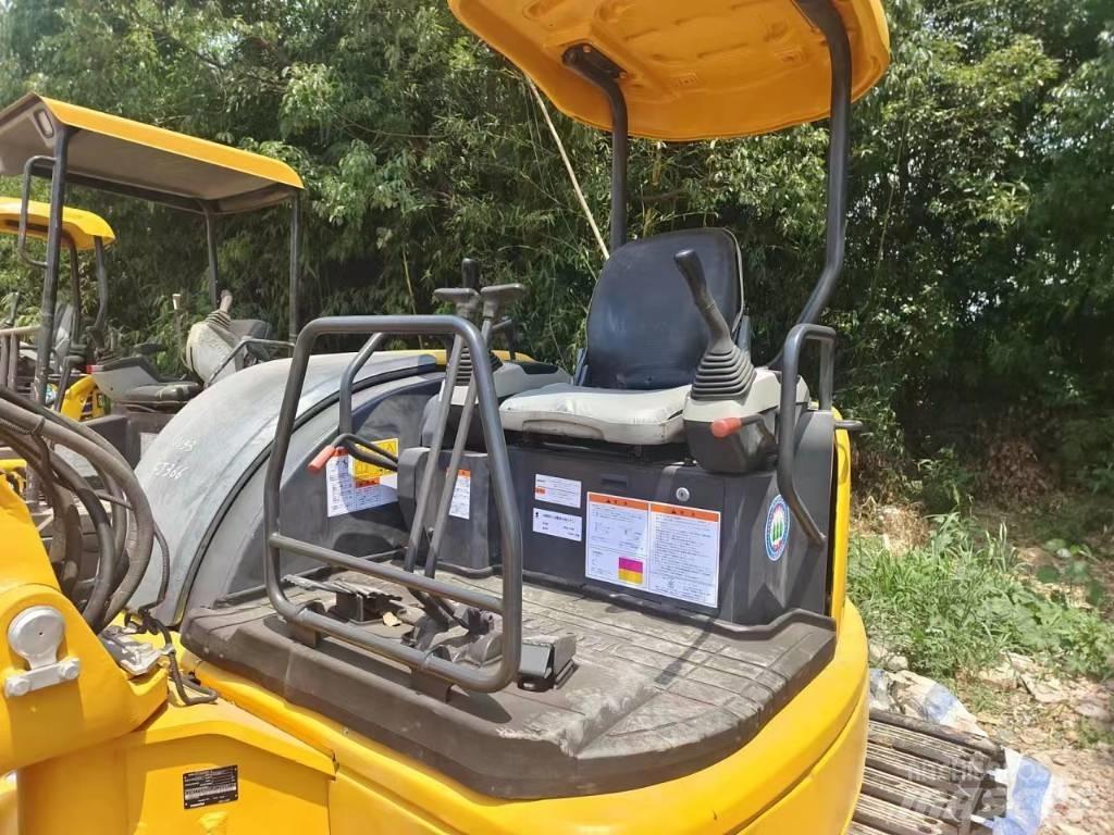 Komatsu PC35 Εκσκαφείς με ερπύστριες