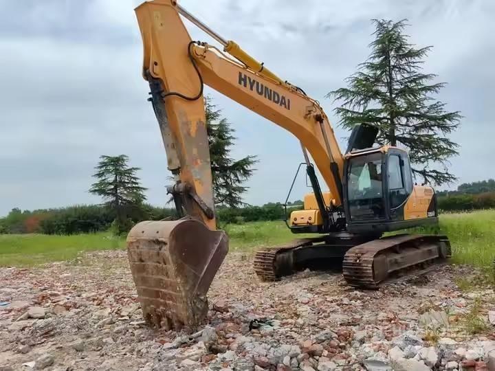 Hyundai 225LVS Εκσκαφείς με ερπύστριες