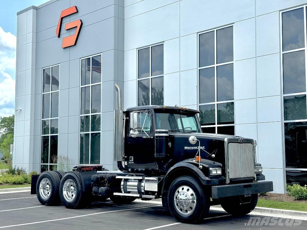 Western Star 4900 SF Τράκτορες