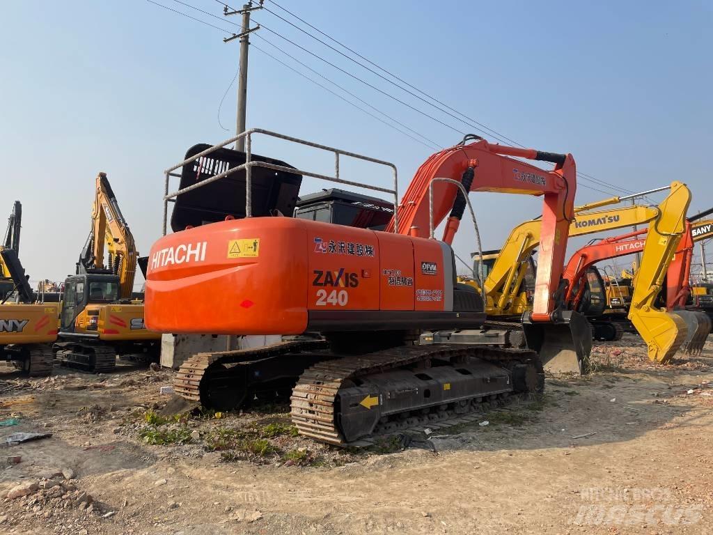 Hitachi ZX 240 Εκσκαφείς με ερπύστριες