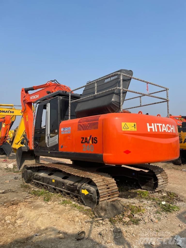 Hitachi ZX 240 Εκσκαφείς με ερπύστριες