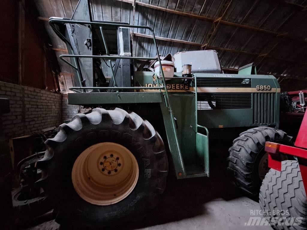 John Deere 6850 Μηχανές χορτονομής
