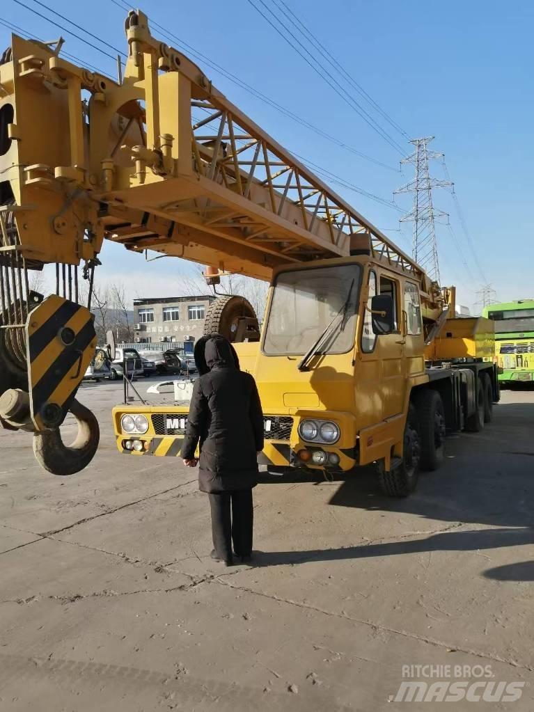 Tadano TL 300 E Γερανοί ανώμαλου εδάφους