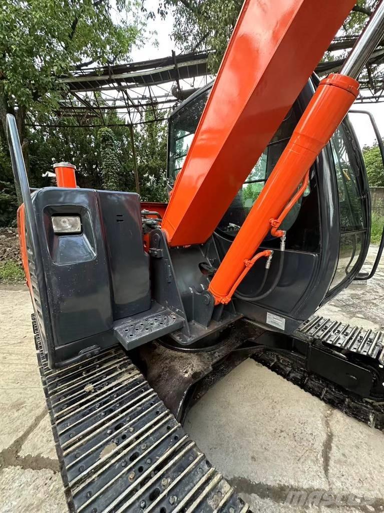 Hitachi 70 Εκσκαφείς με ερπύστριες