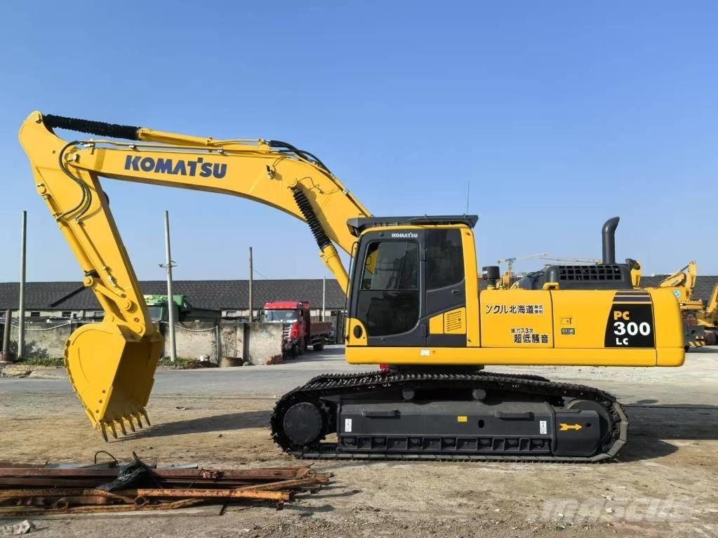 Komatsu PC 300-8 Εκσκαφείς με ερπύστριες