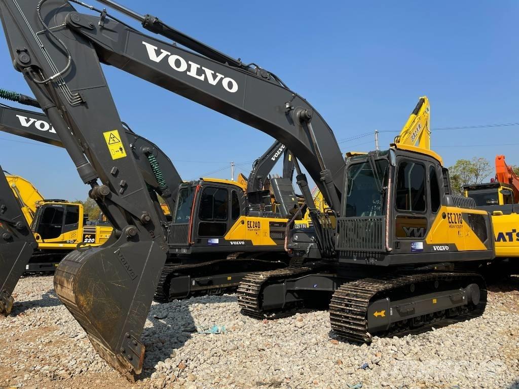 Volvo 210 Εκσκαφείς με ερπύστριες