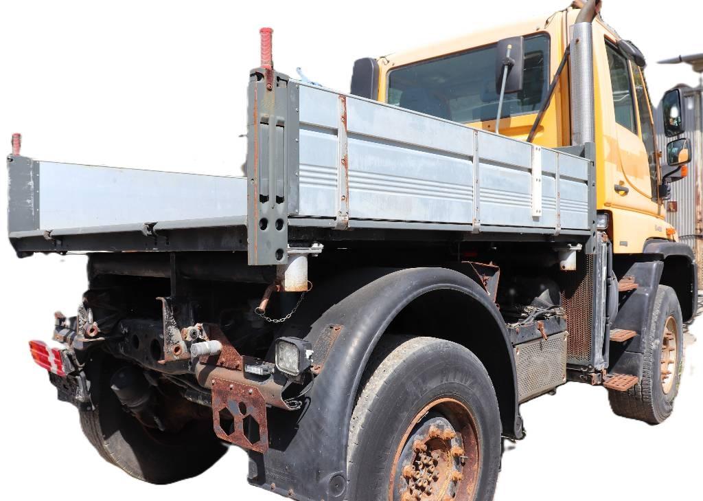 Unimog U400 Φορτηγά Kαρότσα με ανοιγόμενα πλαϊνά