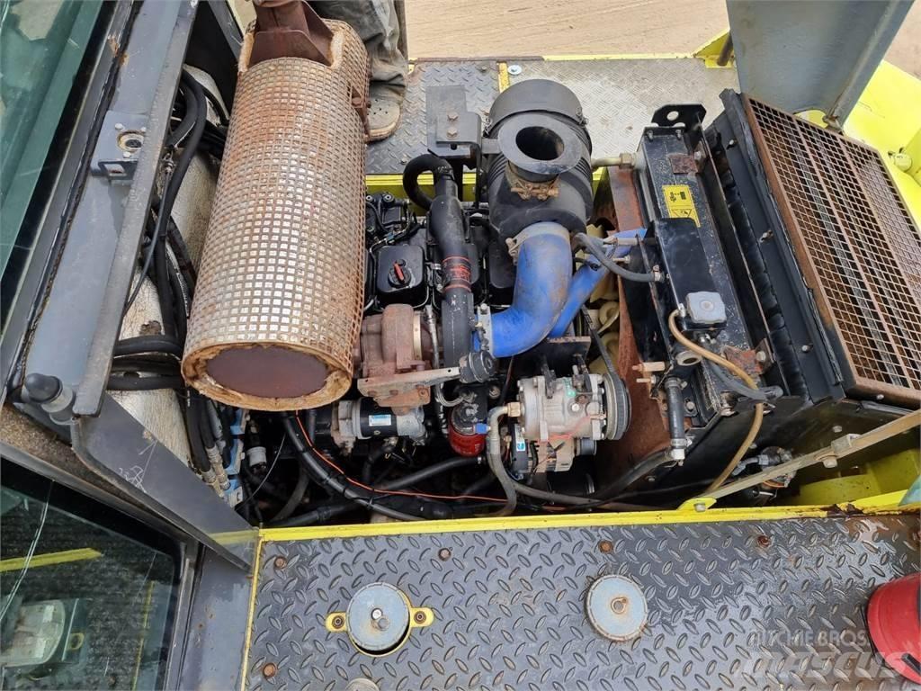 Ammann AP 240 Κύλινδροι με επίσωτρα με αέρα