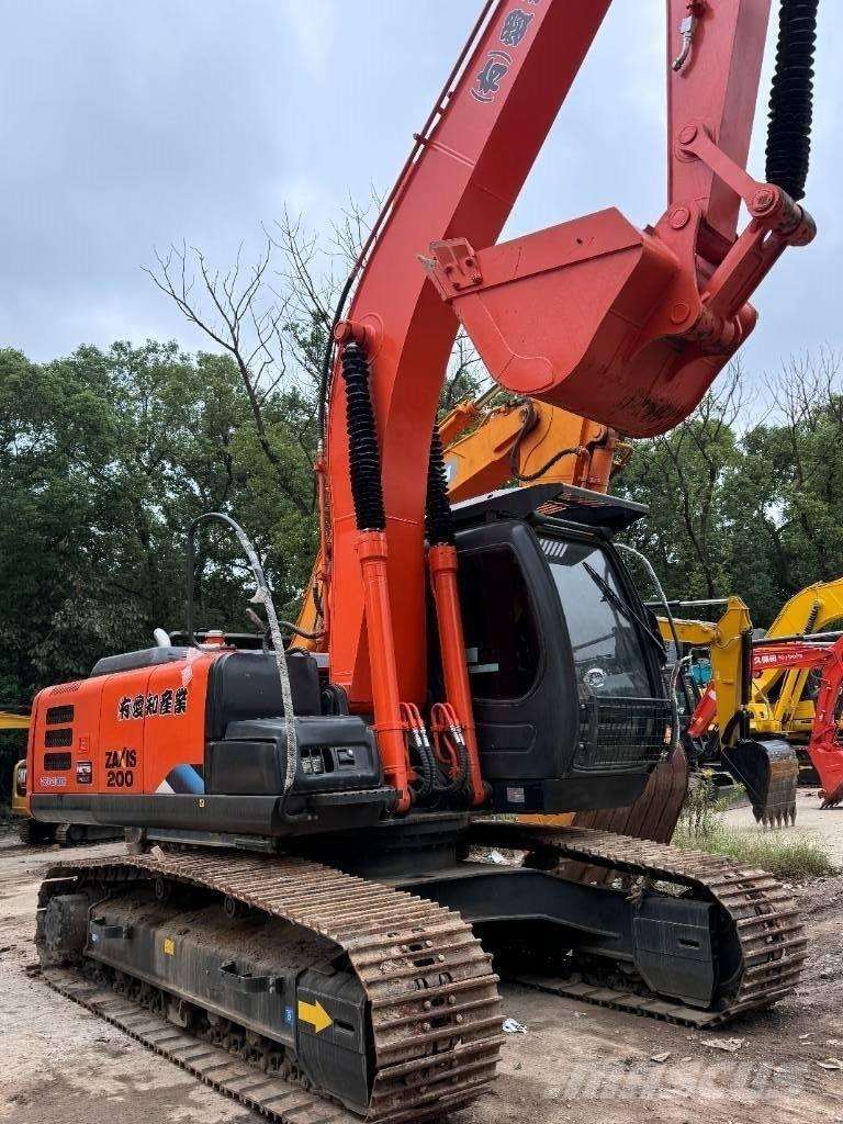 Hitachi ZX 200 Εκσκαφείς με ερπύστριες