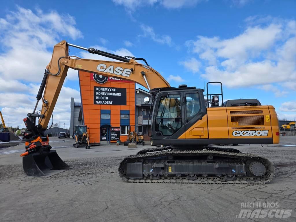 CASE CX 250 E LC Εκσκαφείς με ερπύστριες