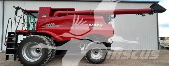 Case IH 8250 Θεριζοαλωνιστικές μηχανές