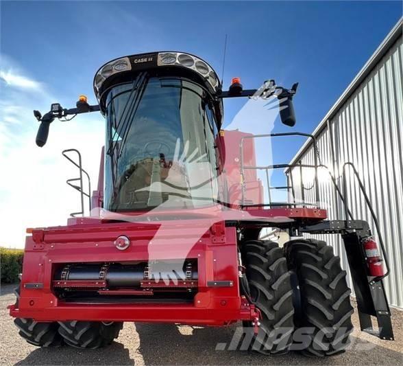 Case IH 8250 Θεριζοαλωνιστικές μηχανές