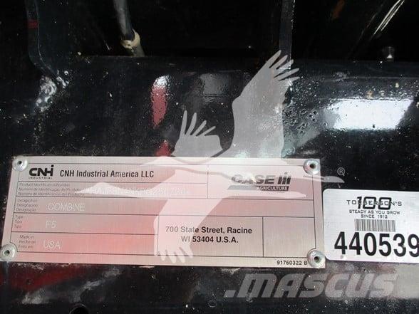 Case IH 8250 Θεριζοαλωνιστικές μηχανές