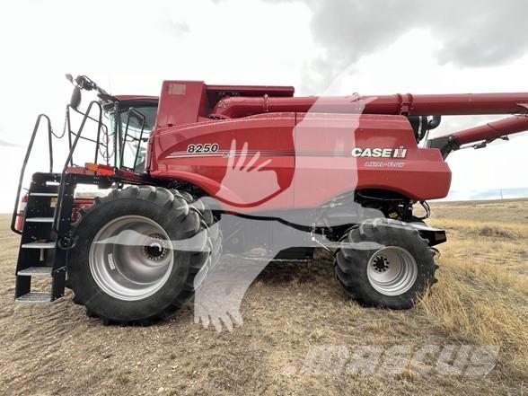 Case IH 8250 Θεριζοαλωνιστικές μηχανές