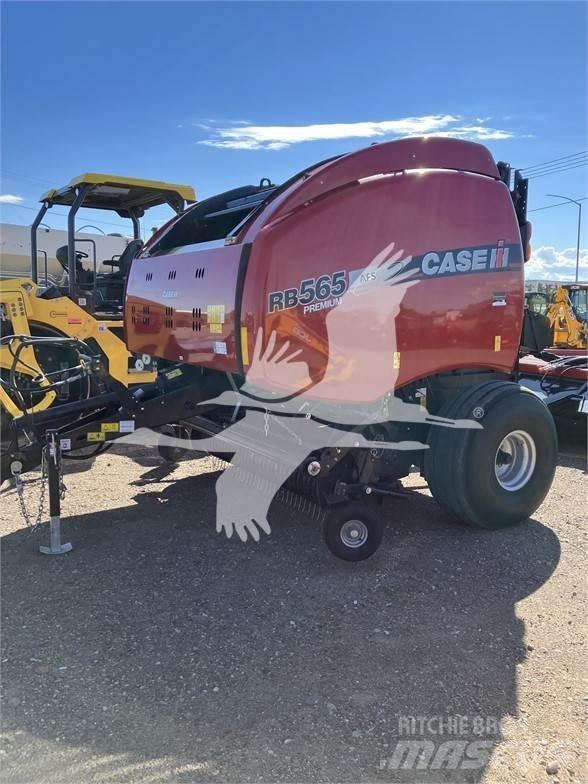 Case IH RB565 Πρέσες κυλινδρικών δεμάτων