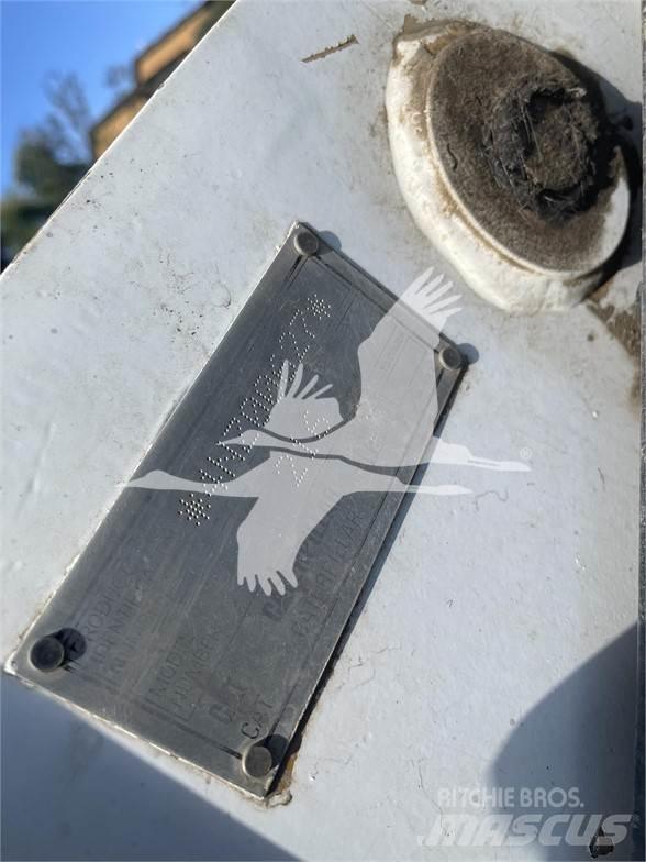 CAT 216 Φορτωτάκια