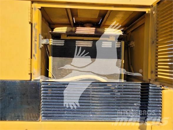CAT 235 Εκσκαφείς με ερπύστριες