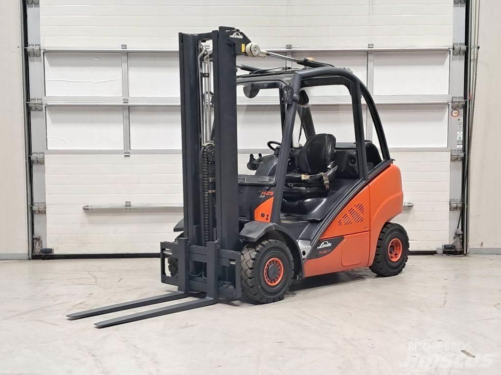 Linde H25T-02 Περονοφόρα ανυψωτικά κλαρκ με φυσικό αέριο LPG