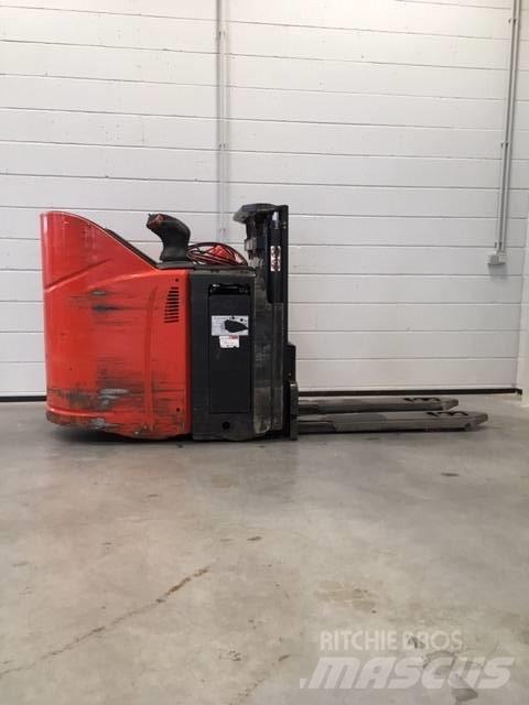 Linde D12HPSP/133 Ηλεκτρικά παλετοφόρα με ιστό