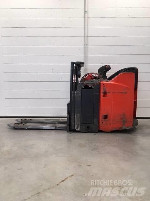 Linde D12HPSP/133 Ηλεκτρικά παλετοφόρα με ιστό