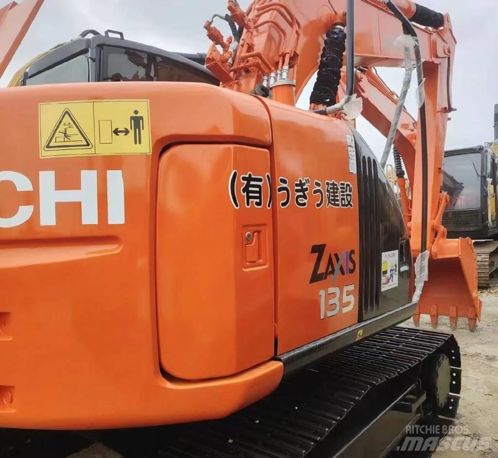 Hitachi 135US-6 Εκσκαφείς με ερπύστριες