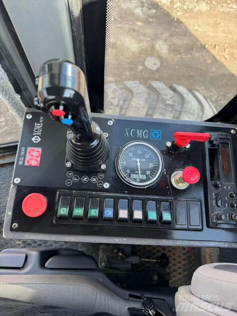 XCMG GR 2153 Γκρέιντερς