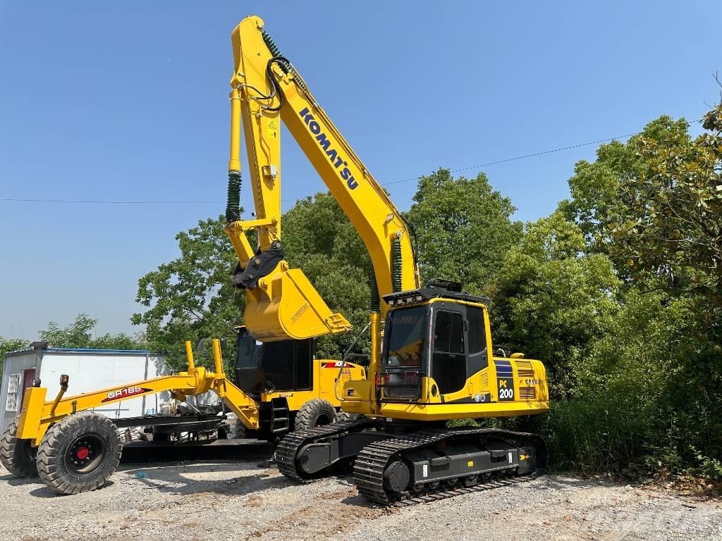 Komatsu PC200-8 Εκσκαφείς με ερπύστριες