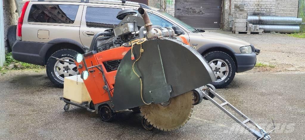 Husqvarna fs7000 Εκσκαφέας χανδάκων