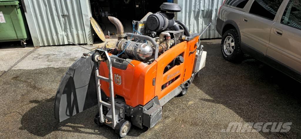 Husqvarna fs7000 Εκσκαφέας χανδάκων
