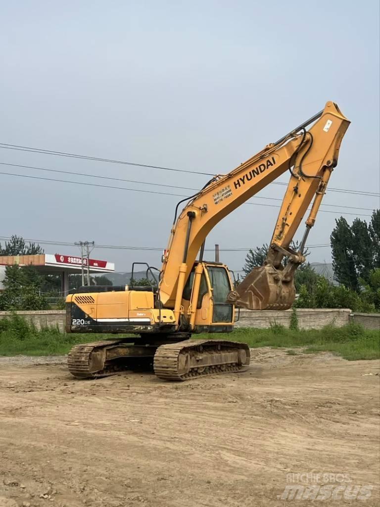 Hyundai R220-9S Εκσκαφείς με ερπύστριες