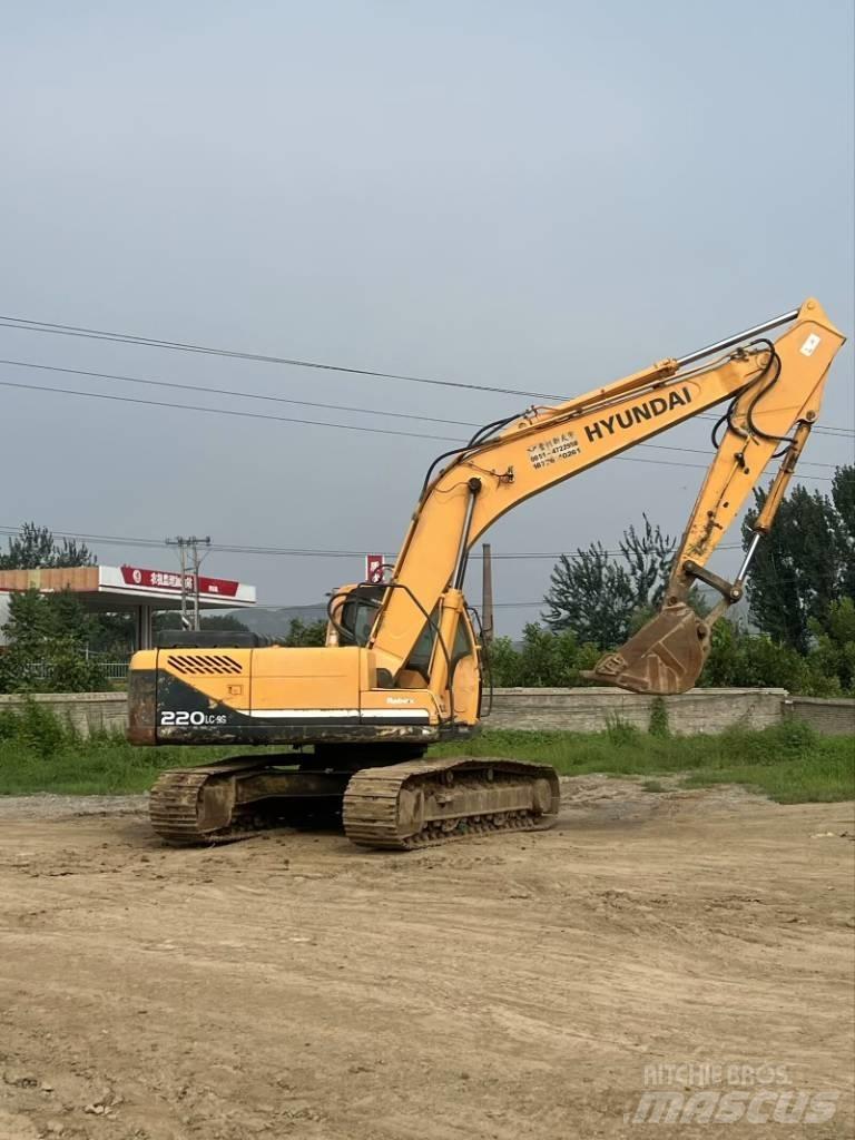Hyundai R220-9S Εκσκαφείς με ερπύστριες