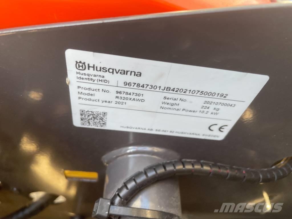 Husqvarna R320X AWD Χορτοκοπτικά με καθιστό χειριστή