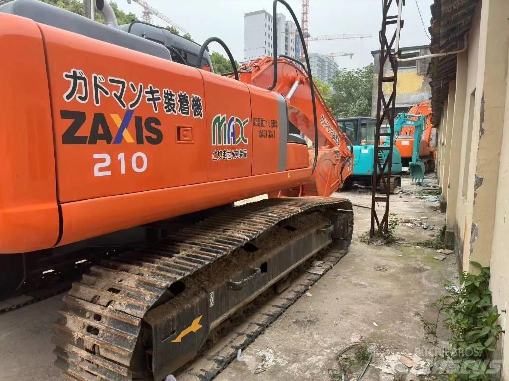 Hitachi ZX 210 Εκσκαφείς με ερπύστριες