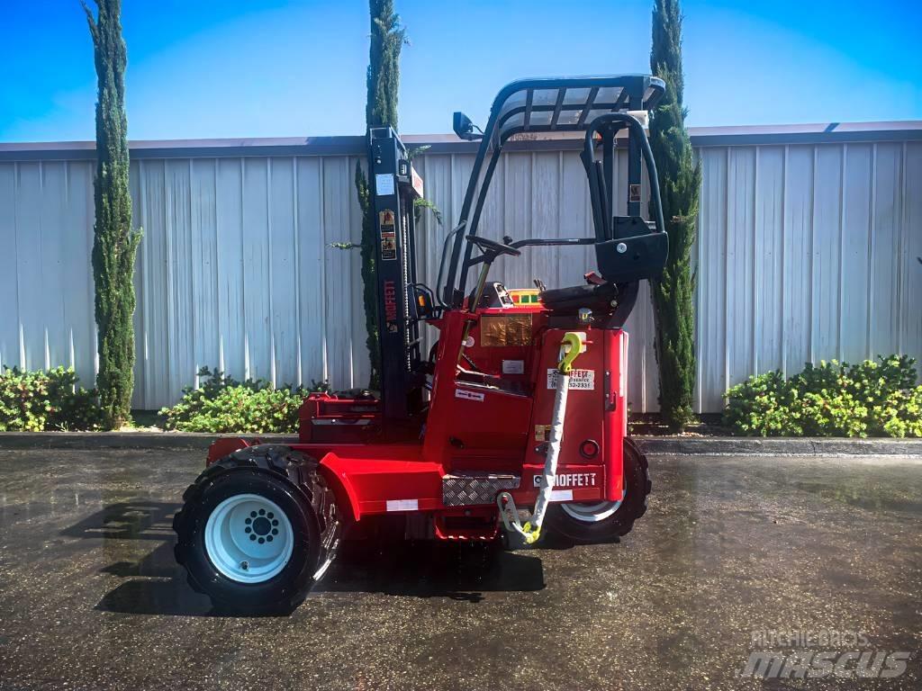 Moffett M55 Περονοφόρα ανυψωτικά αναρτημένα σε φορτηγά