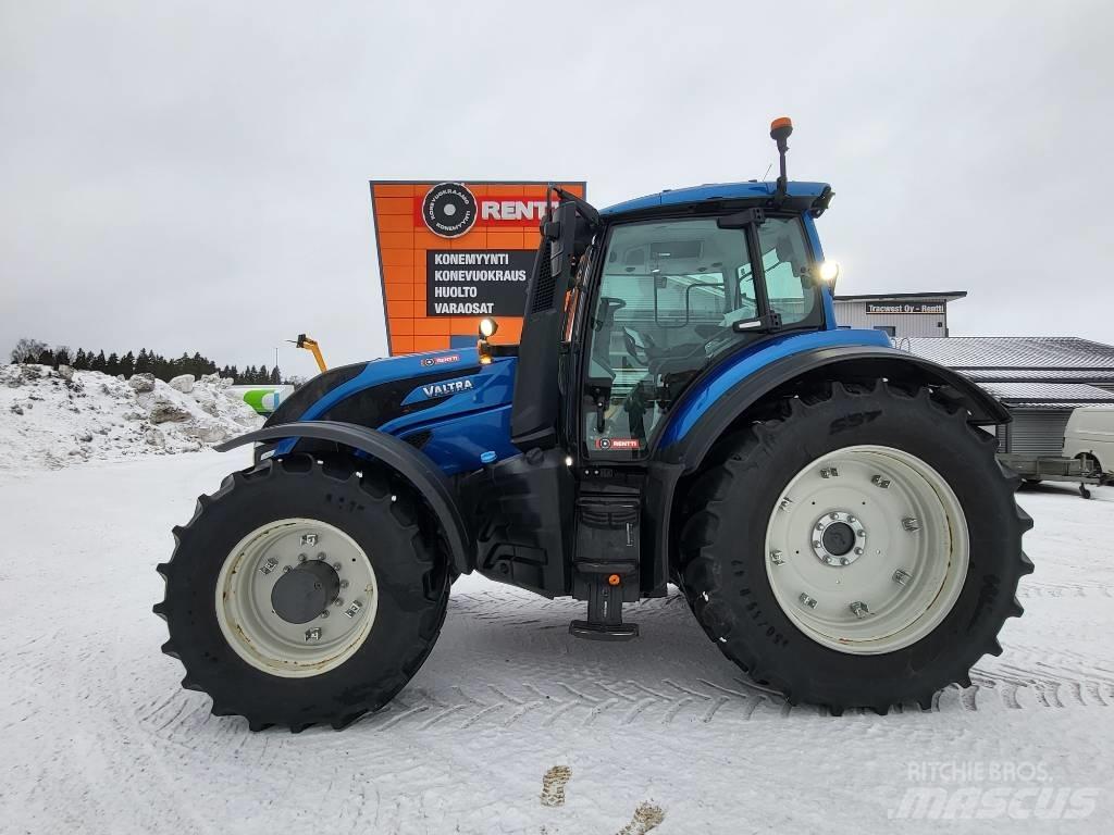 Valtra T 215 Τρακτέρ