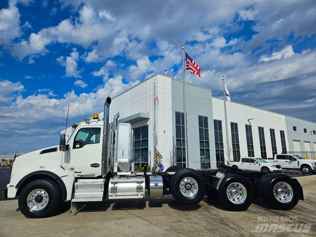Kenworth T 880 Τράκτορες