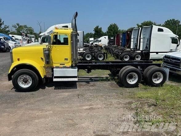 Freightliner FLD120 Φορτηγά Σασί