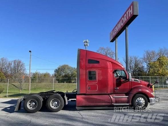 Kenworth T680 Τράκτορες