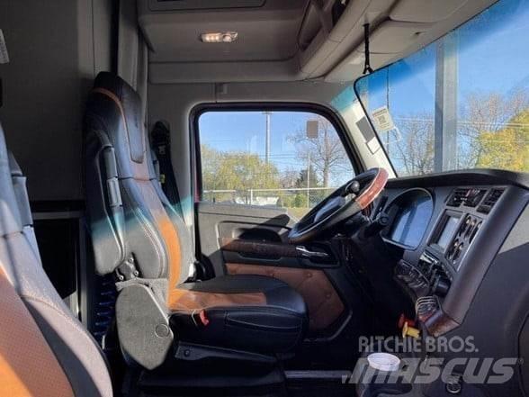 Kenworth T680 Τράκτορες