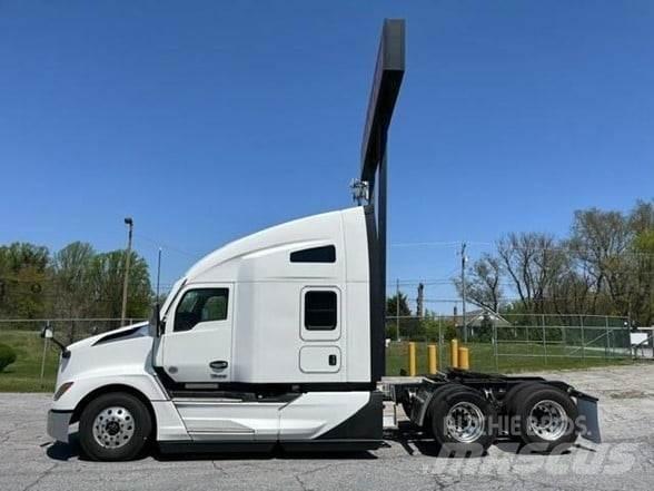 Kenworth T680 Τράκτορες