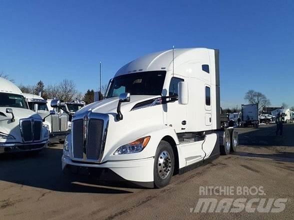 Kenworth T680 Τράκτορες